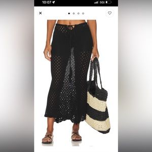 X Revolve Whitehaven Skirt in Black
SNDYS